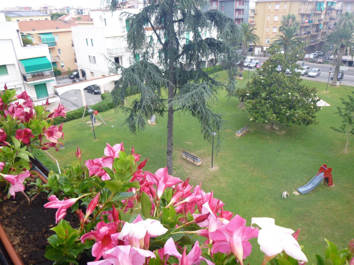 I Love Pietra Ligure Ngoại thất bức ảnh