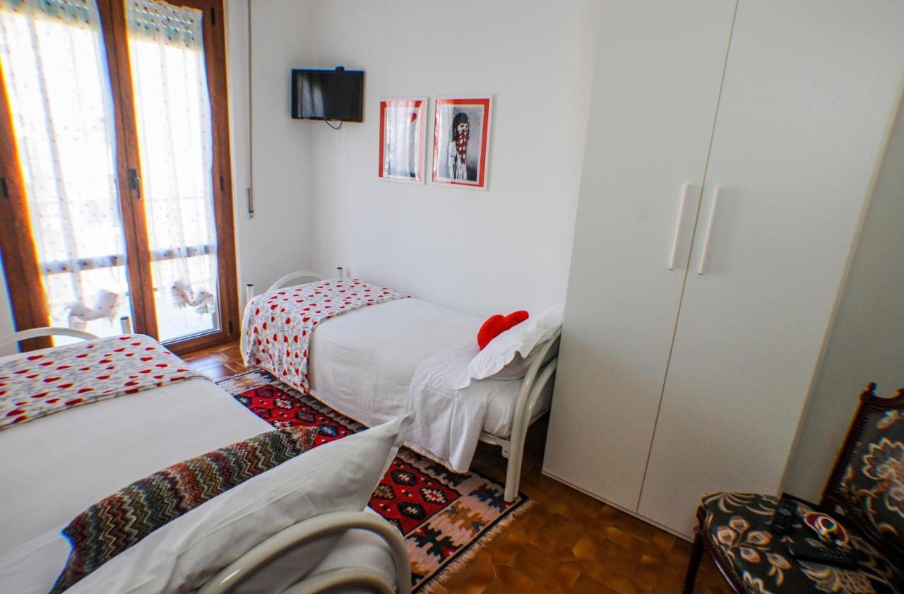 I Love Pietra Ligure Ngoại thất bức ảnh