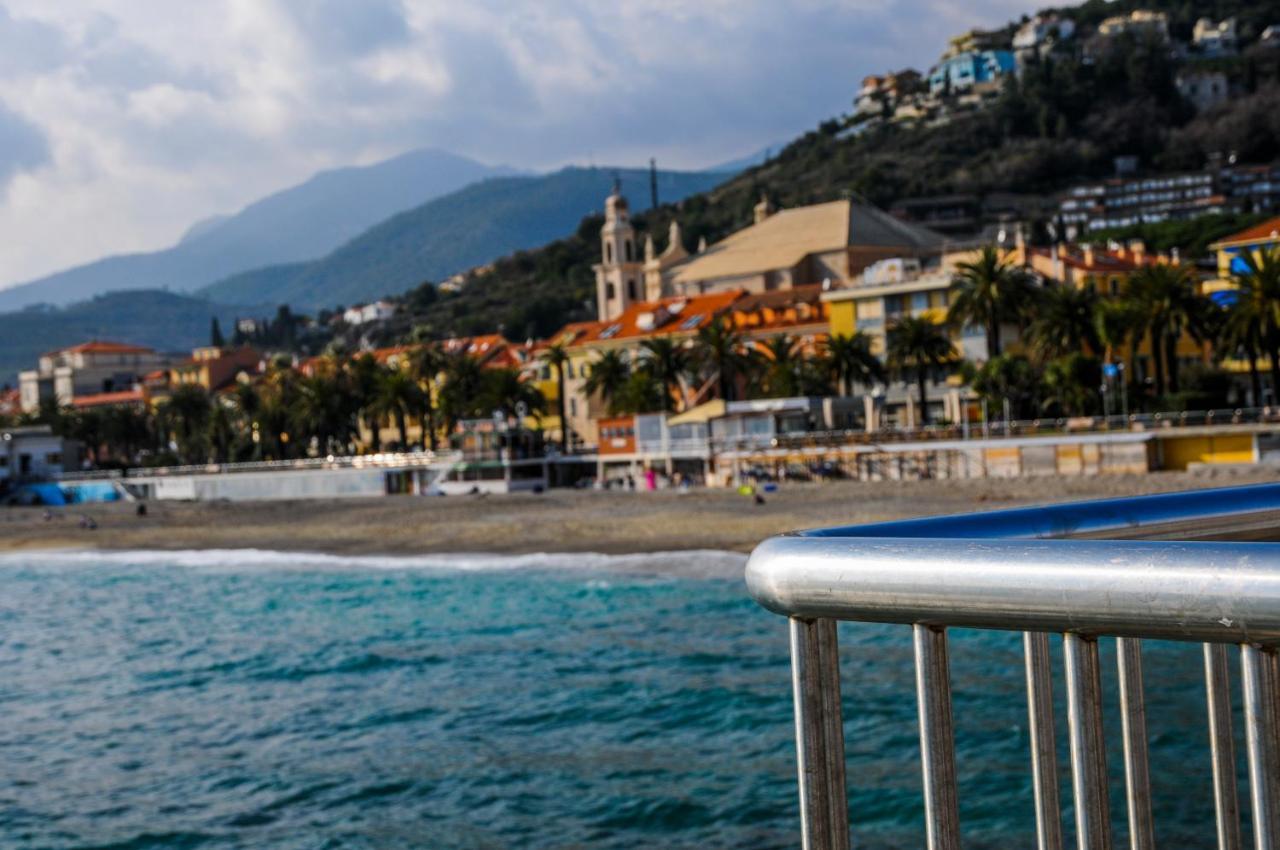 I Love Pietra Ligure Ngoại thất bức ảnh